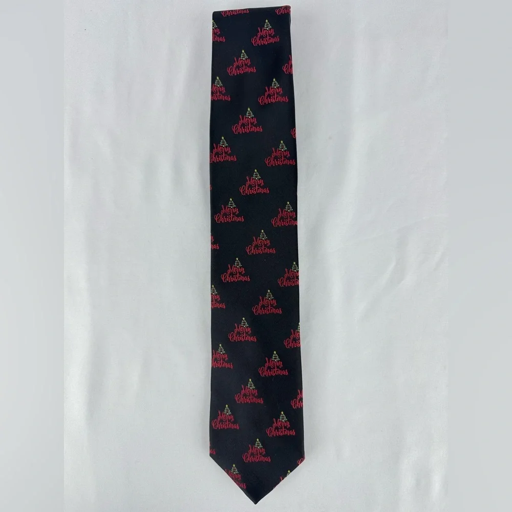 Holiday Traditions by Hallmark Christmas Tie